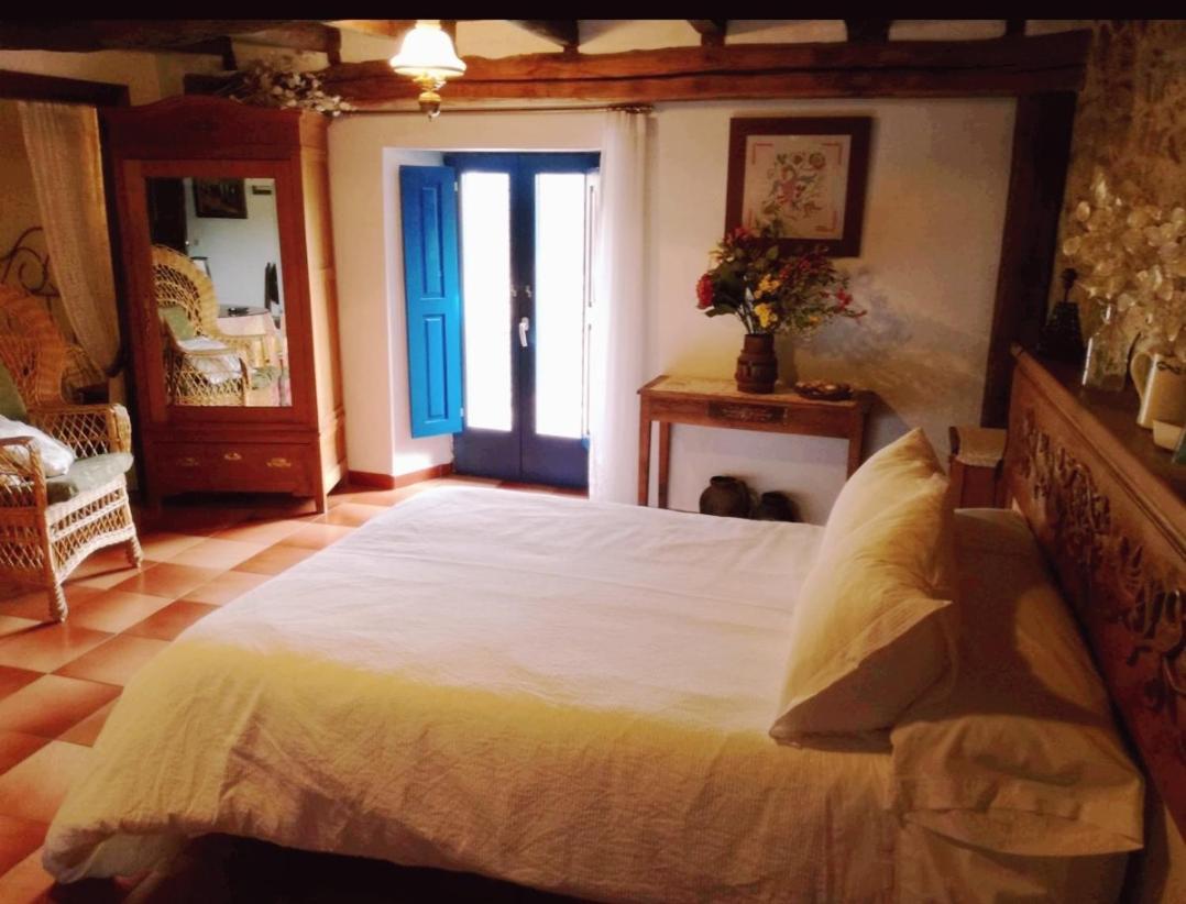 Affittacamere Casa Lucia Mogarraz Esterno foto